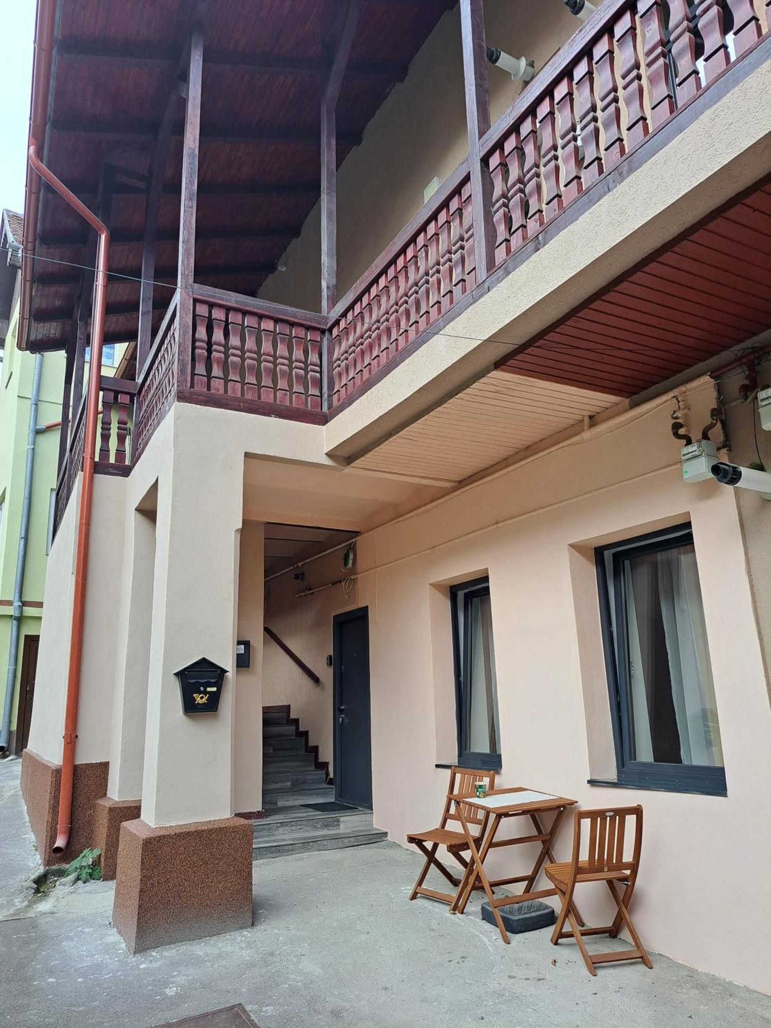 Cosy Studio In The Heart Of براشوف المظهر الخارجي الصورة